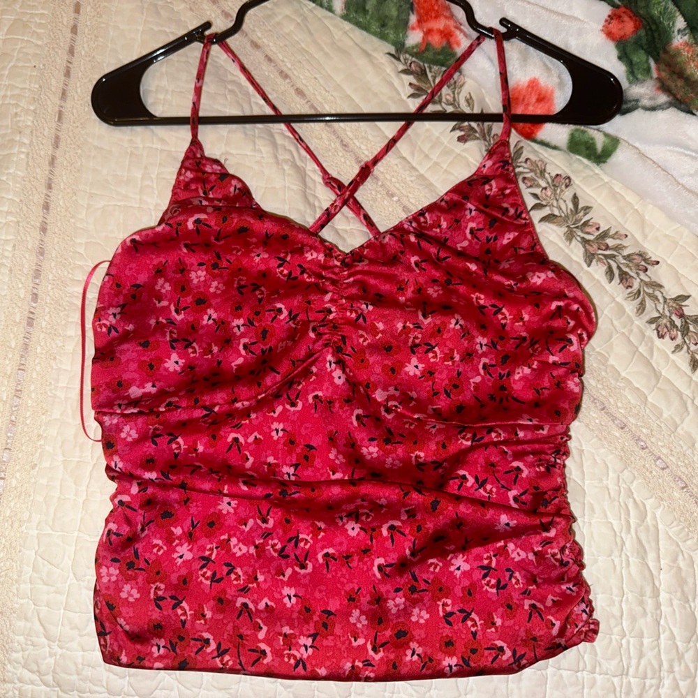 Zoya Floral Ruched Cami - Picture 6 of 9